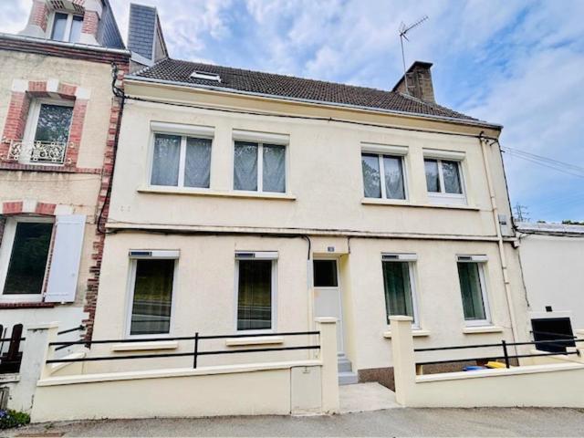 Duplex Parapluies De Cherbourg Netflix Parking Bagian luar foto